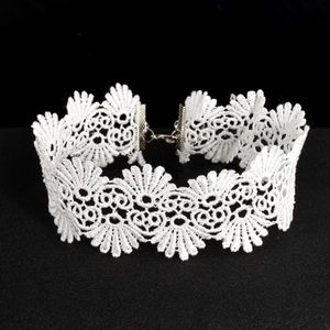 Choker Necklace